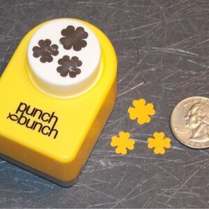 🏷 New Medium Hydra Cluster Punch 1/2 in Scrapbook Paper Punch Bunch